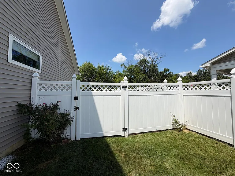 1190 Sunset Blvd — Photo 24