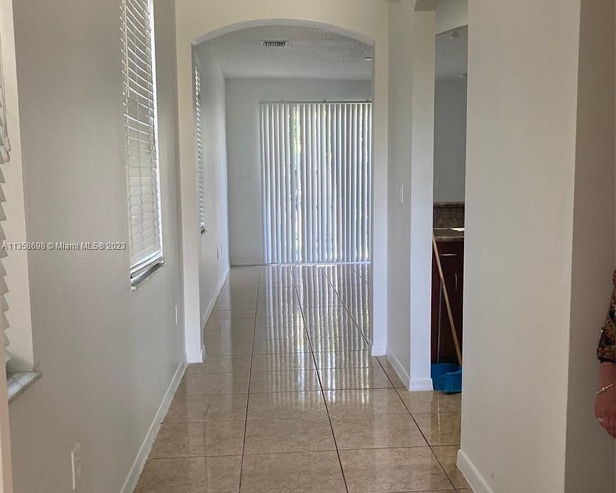 1st image of 2254 NE 42nd Ave #0
