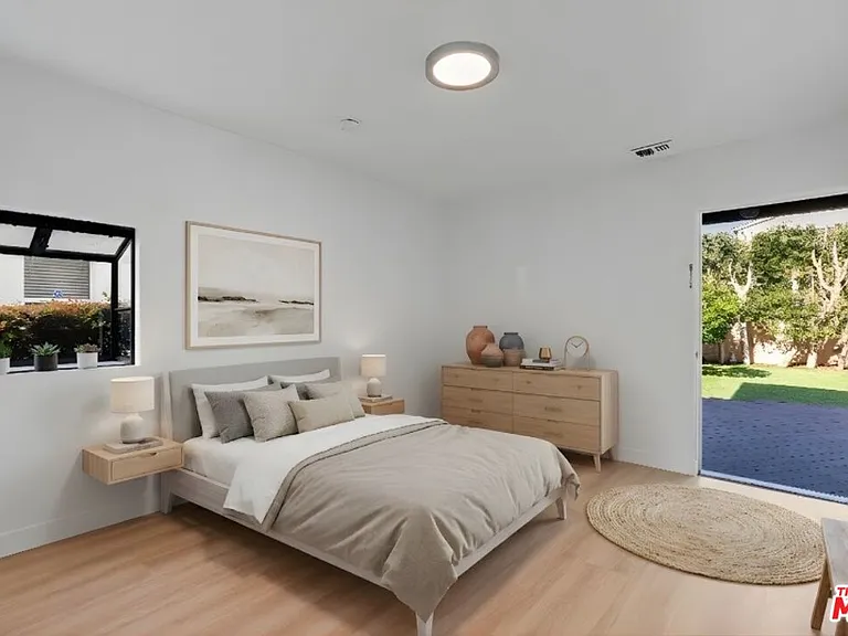 2522 Armacost Ave — Photo 16