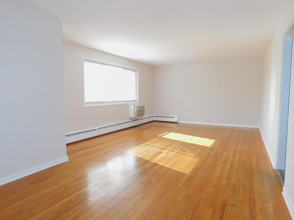 1st image of 1519 Howard St #3H