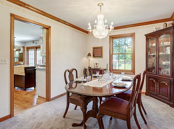 3rd image of 1007 Westfield Crse