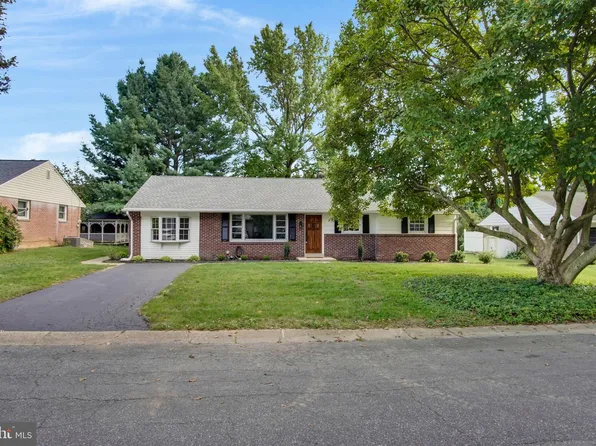 2728 Kimberly Rd, Lancaster, PA 17603