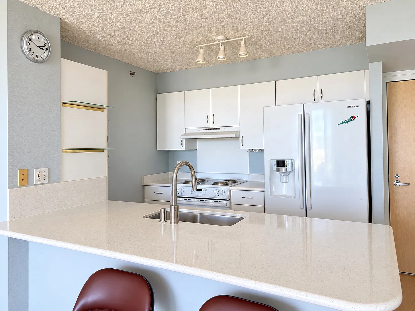 2 bed, 736 sqft, $2,850 — Photo 4