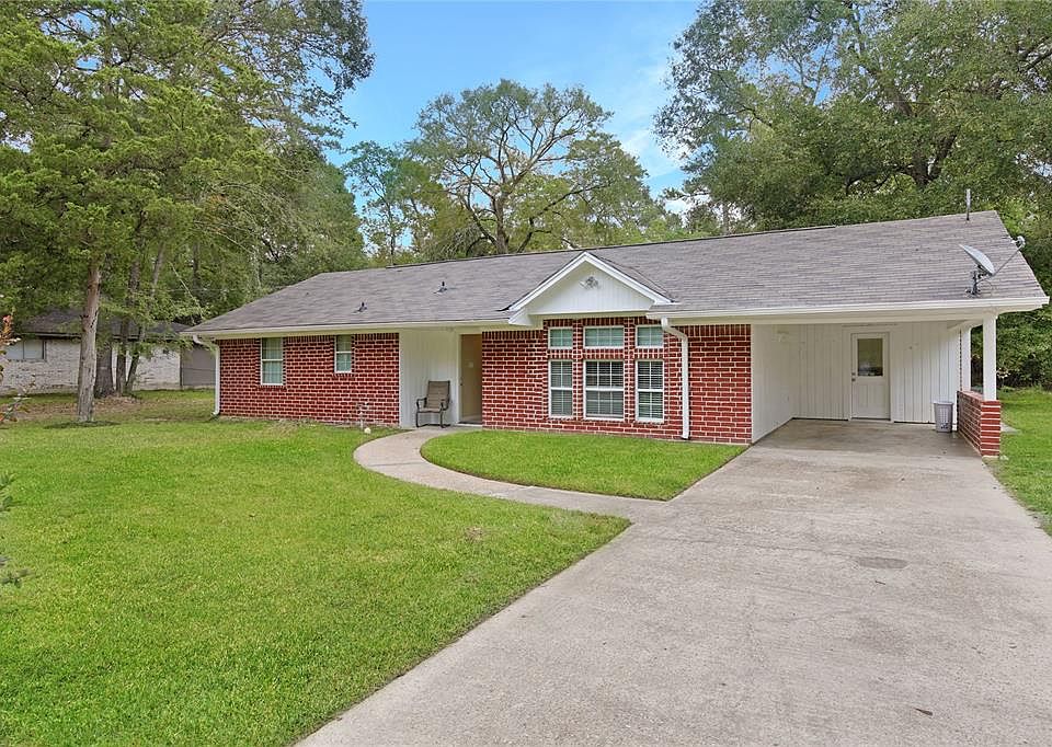 1st image of 1827 Live Oak Dr