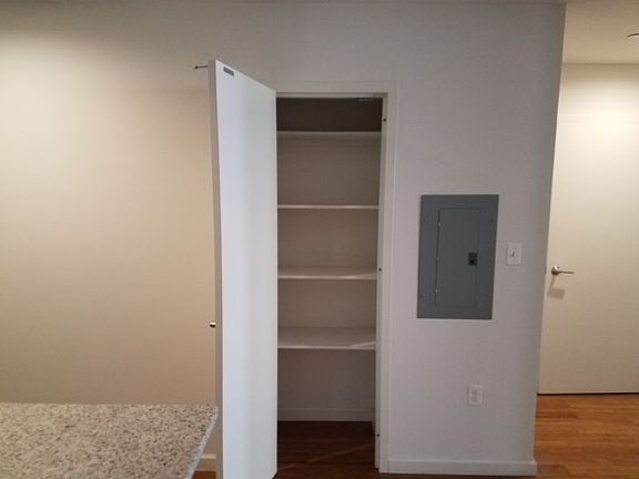 4th image of 318 E 112th St Unit 4C