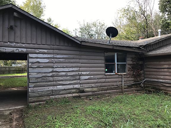 3rd image of 9420 NE 46th St
