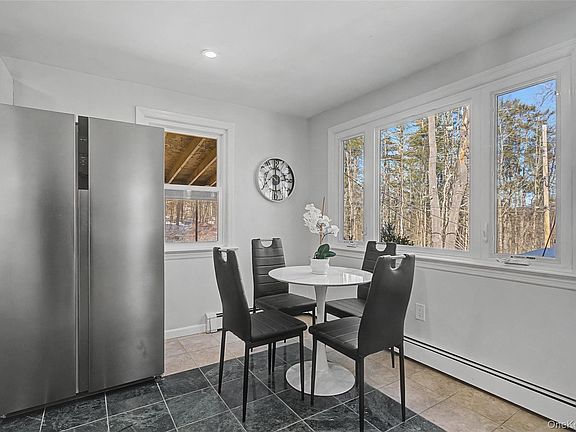 4th image of 52 Luxton Lake Road