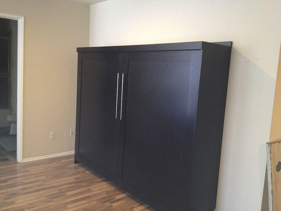 Queen Sized Murphy Bed Make it a 2 Bedroom