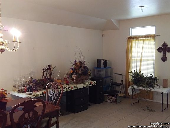 3rd image of 4327 Southeast Dr