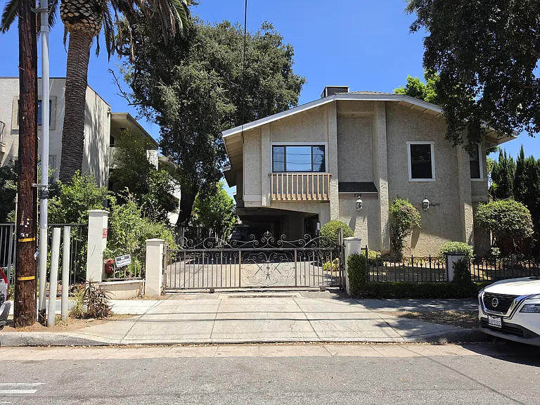 720 N Garfield Ave #1 — Photo 1