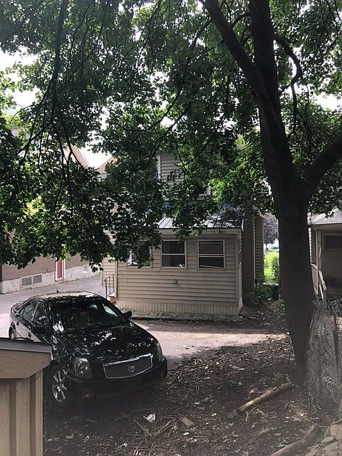 1st image of 141 W Corning Ave