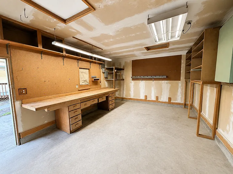 5725 N Wall St — Photo 11