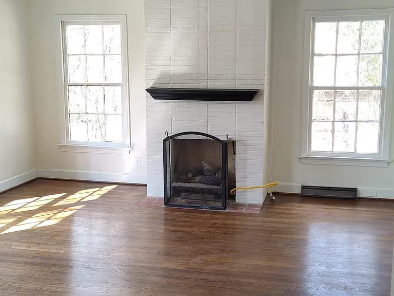 7421 Queenstown Ave — Photo 6