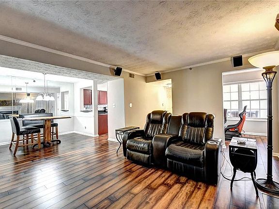 4th image of 3920 Riverlook Pkwy SE #2
