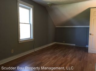 51 Lake St, Webster, MA 01570