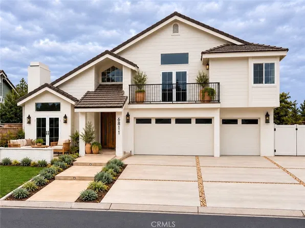6811 Hitchingpost Cir, Huntington Beach, CA 92648