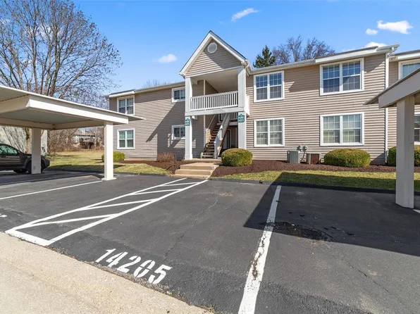 14205 Cape Horn Pl, Florissant, MO 63034