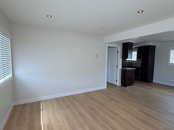 2nd image of 1201 Beryl St #5