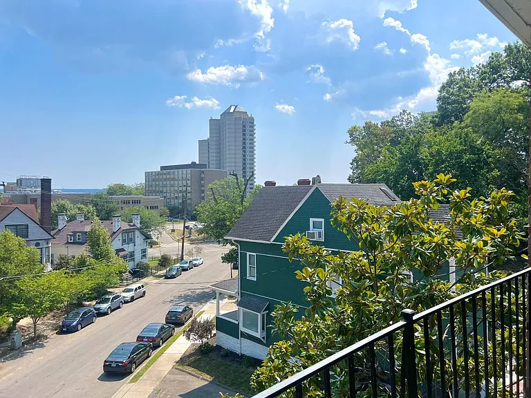 2260 Park Ave #2B — Photo 8