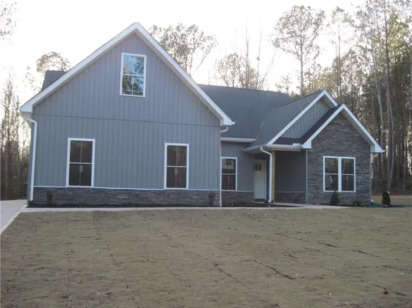 204 Deer Trot Ave, Belton, SC 29627