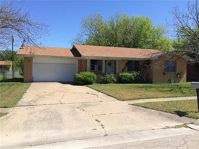 1st image of 618 Bishop Dr