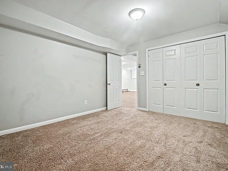 7804 Stafford Hill Ct — Photo 15