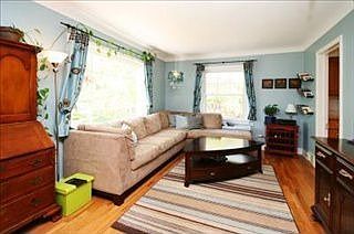2nd image of 112 Edgemoor Ave
