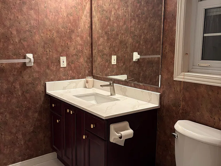 2 Woodcrest Ct — Photo 28