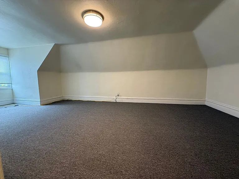 10 Exeter St #2 — Photo 23