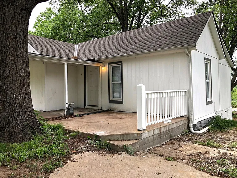 Front Porch/Patio