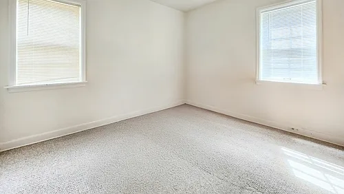 9203 W. Wisconsin Ave. Apt. 2 - Conveniently Located 2 Bedroom Apartment Walkable to Froedtert, W... — Photo 4