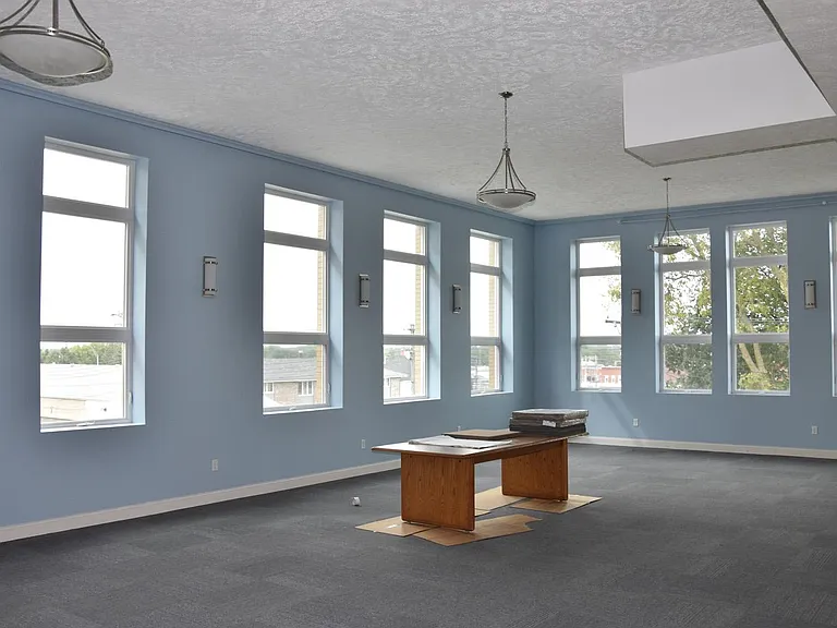 119 N Colfax St — Photo 4