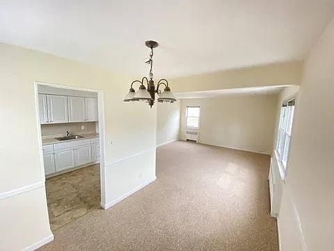1st image of 315 Denton Ave #2