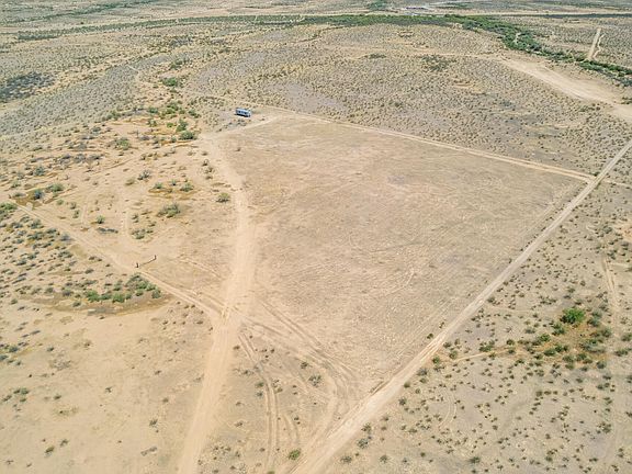 2nd image of 20353 W JOMAX Road #A