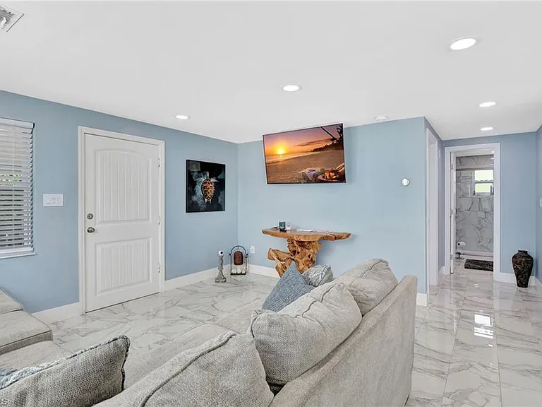 1009 Ridge St — Photo 27