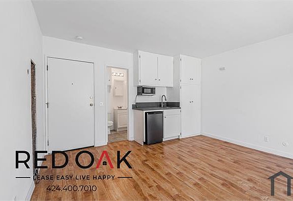 3rd image of 3536 Hughes Ave #202A