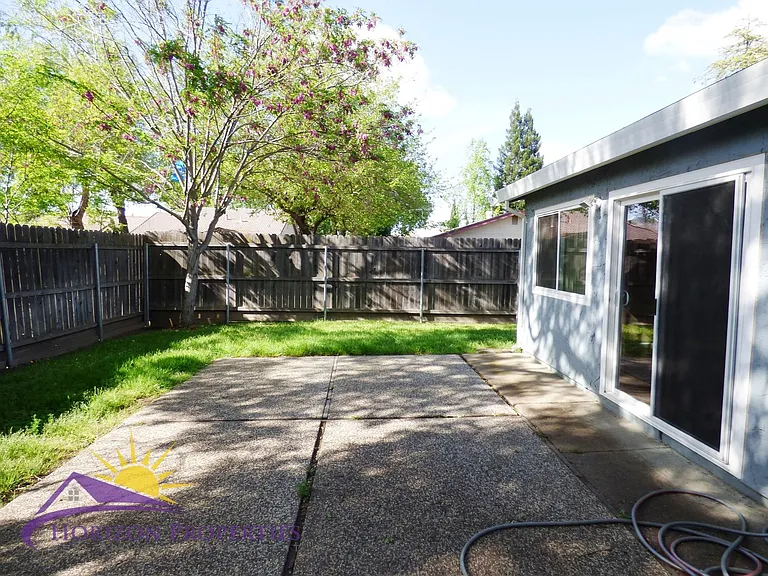 7928 Garry Oak Dr — Photo 25
