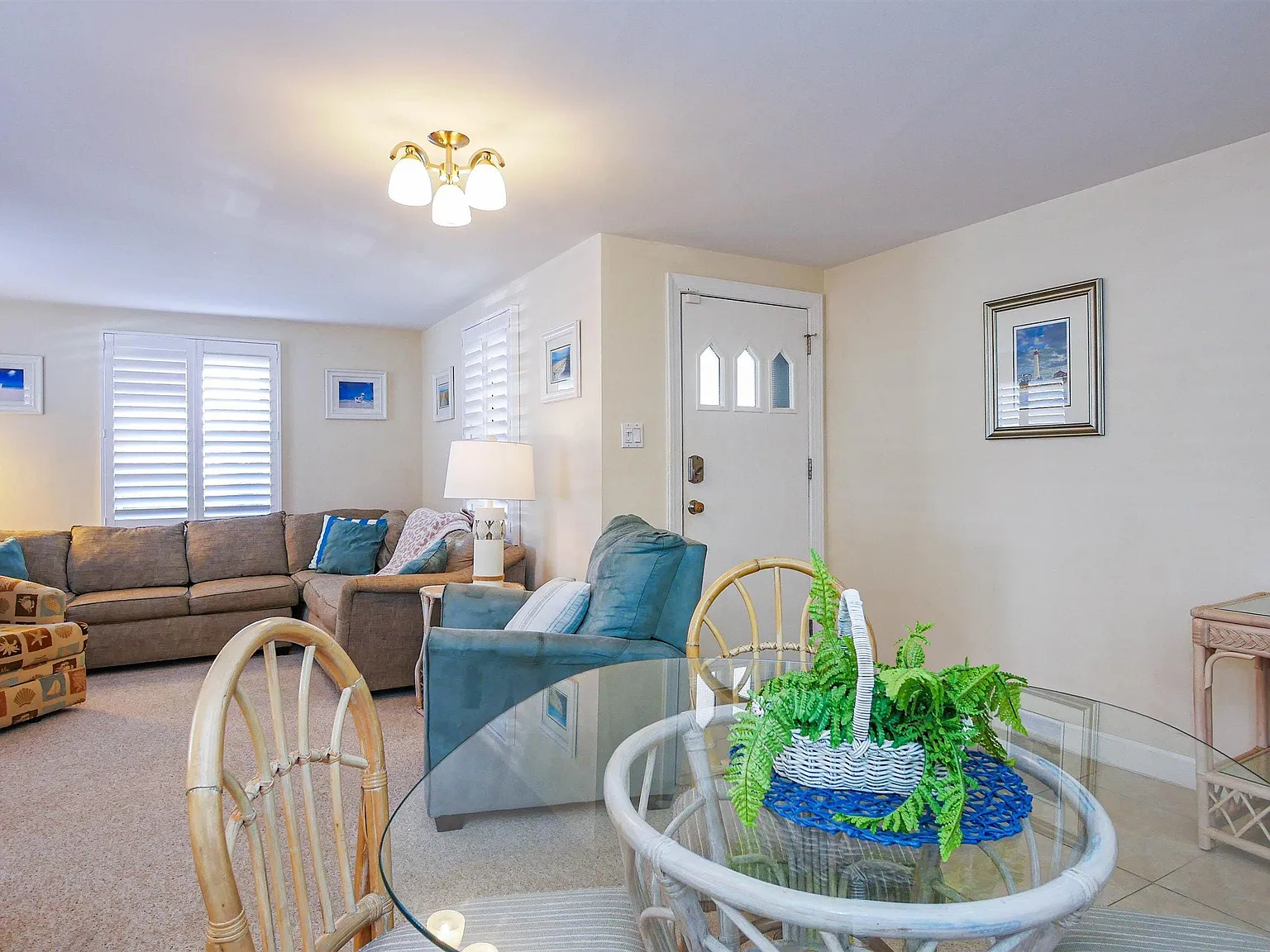 3 bed, 2.0 bath, $15,000 — Photo 3