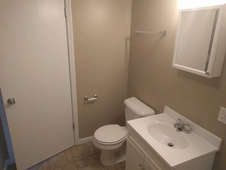 210 William St — Photo 9