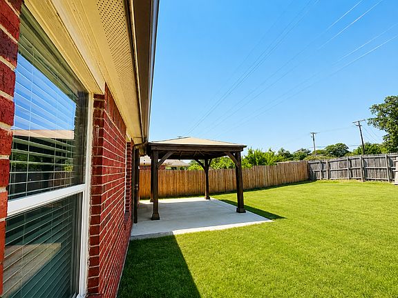 2nd image of 10405 Devin Ln