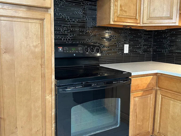 1805 Reynolds Rd #18 — Photo 3