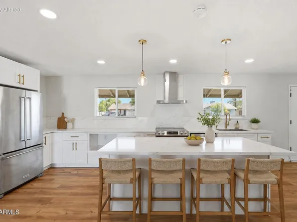 5406 S COLLEGE Avenue, Tempe, AZ 85283