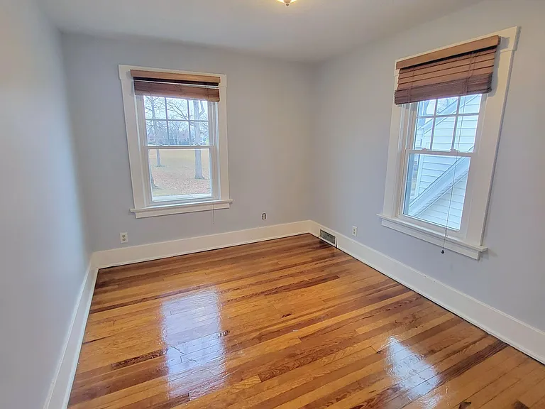 3813 S Wayne Ave — Photo 9