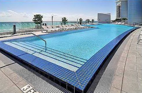 5th image of 17001 Collins Ave #3521
