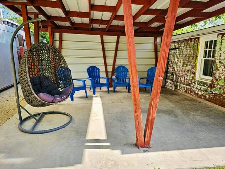 1295 Gordon Ave — Photo 25