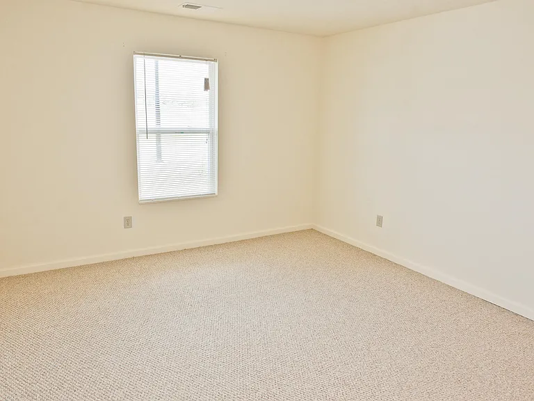 1825 Wichman Ln — Photo 39