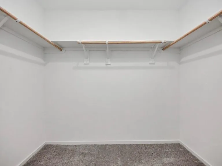 1031 Garnet Rain Cir — Photo 16