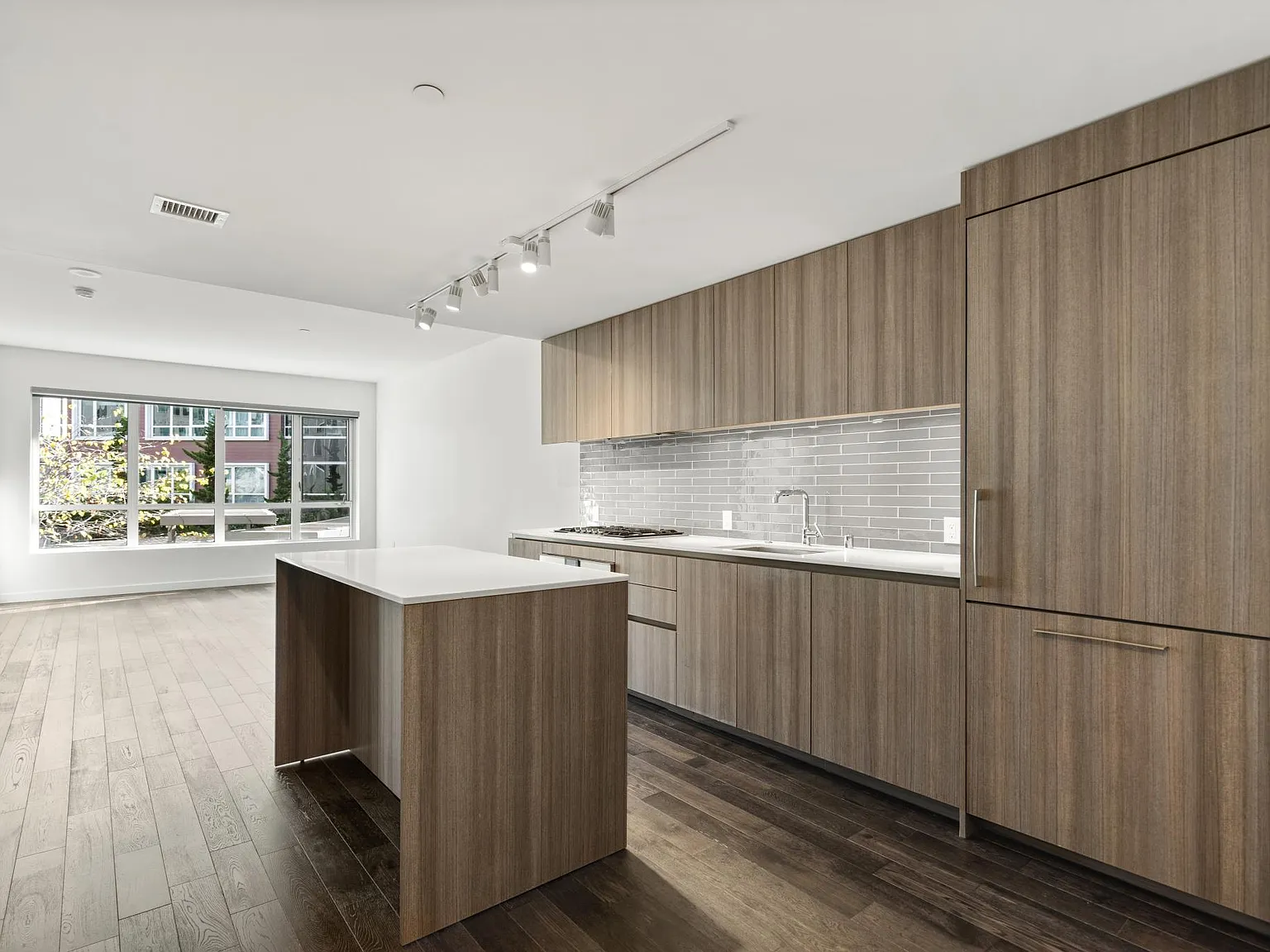 110 Channel St — Photo 1