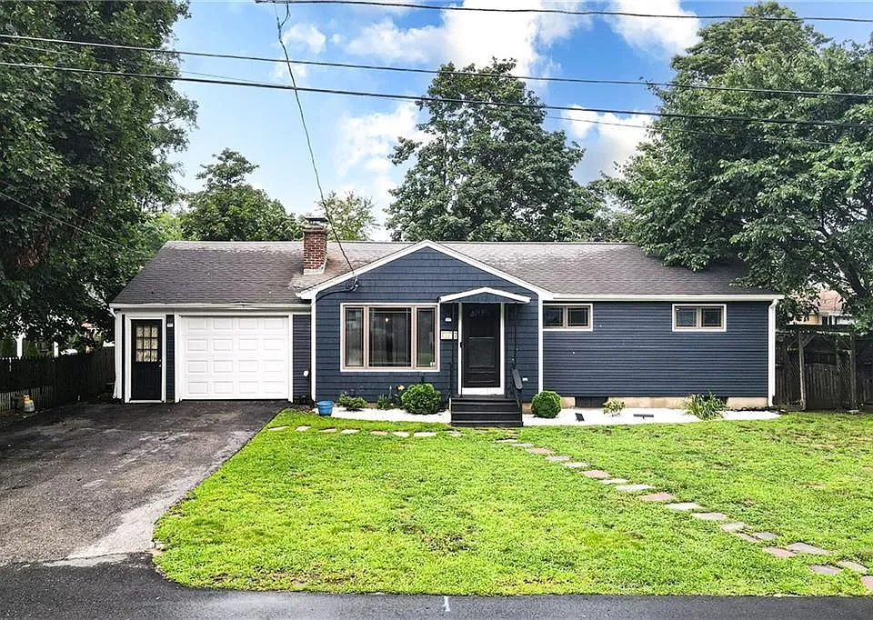 123 Lockhaven Rd