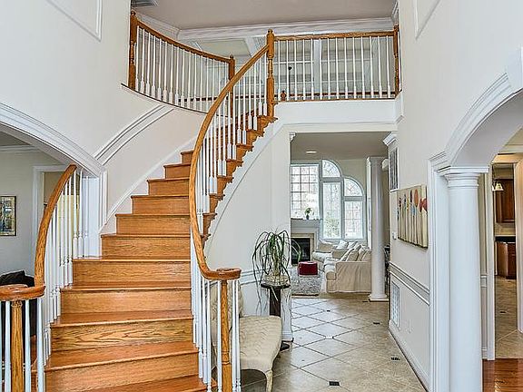2nd image of 2795 Meander Creek Ln